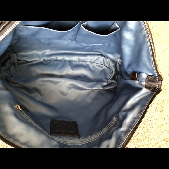 Coach purse - Picture 5 of 11